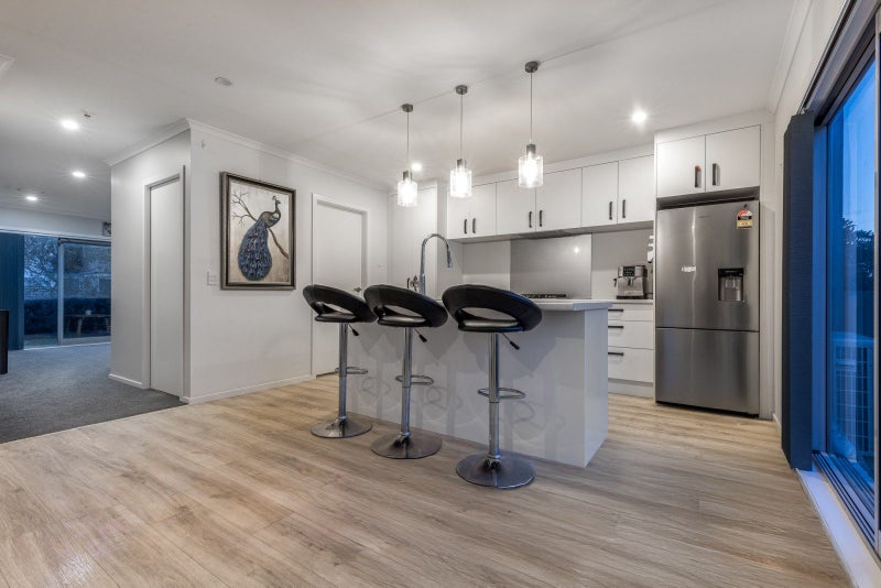 34 Bluff Road, Kenepuru, Porirua - Carousel 2