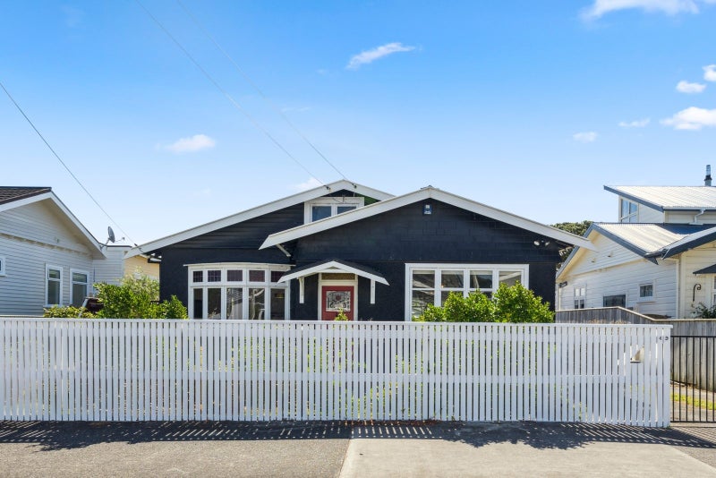 49 William Street, Petone, Lower Hutt - Carousel 1