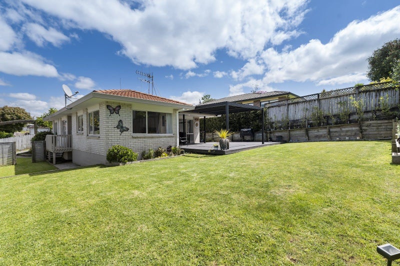 3A Dunrobbin Place, Gate Pa, Tauranga - Carousel 2
