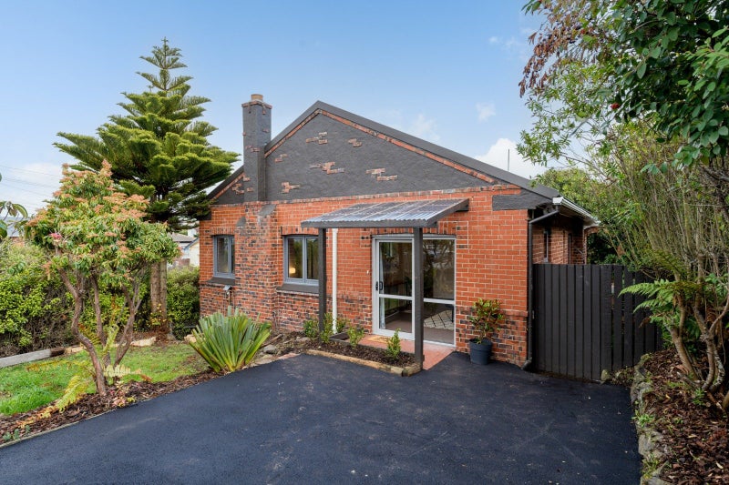 198 Elgin Road, Balaclava, Dunedin - Carousel 22