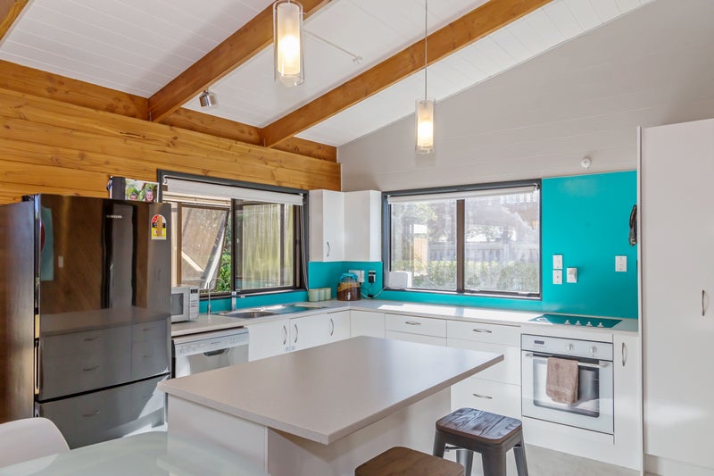 1281 Whangaparaoa Road, Gulf Harbour, Whangaparaoa - Carousel 2