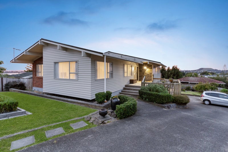 22 Miramar Place, Pakuranga, Auckland - Carousel 2