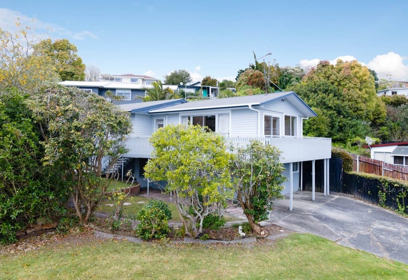 28 Nor'East Drive, Northcross, Auckland - Carousel 20