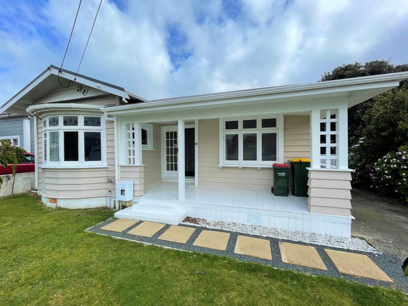 29 William Street, Petone, Lower Hutt - Carousel 1