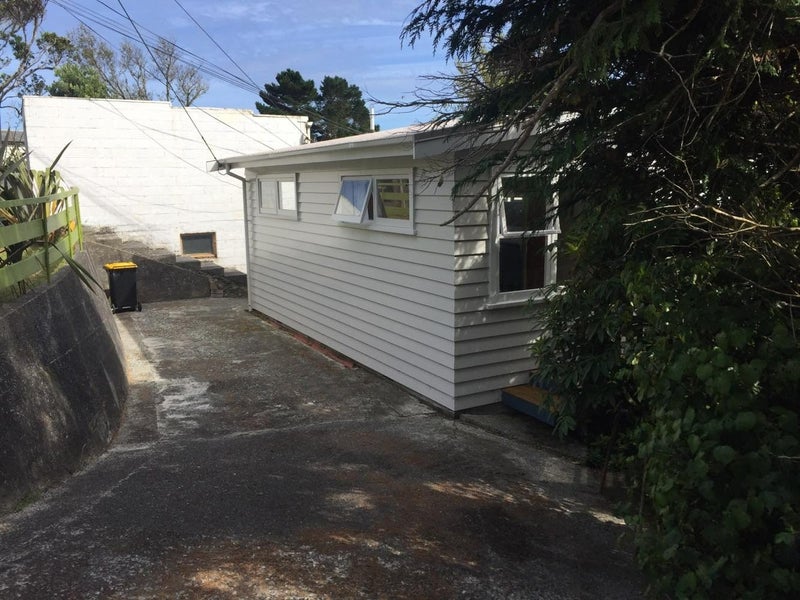 55 Huntingdon Street, Northland, Wellington - Carousel 9