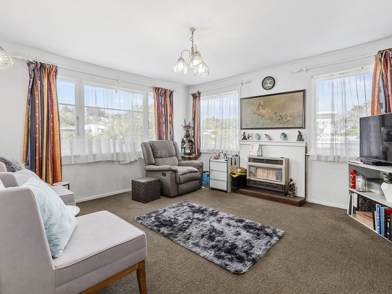111 Newlands Road, Newlands, Wellington - Carousel 2