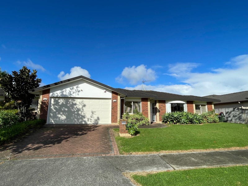 2 Feeny Crescent, East Tamaki, Auckland - Carousel 1