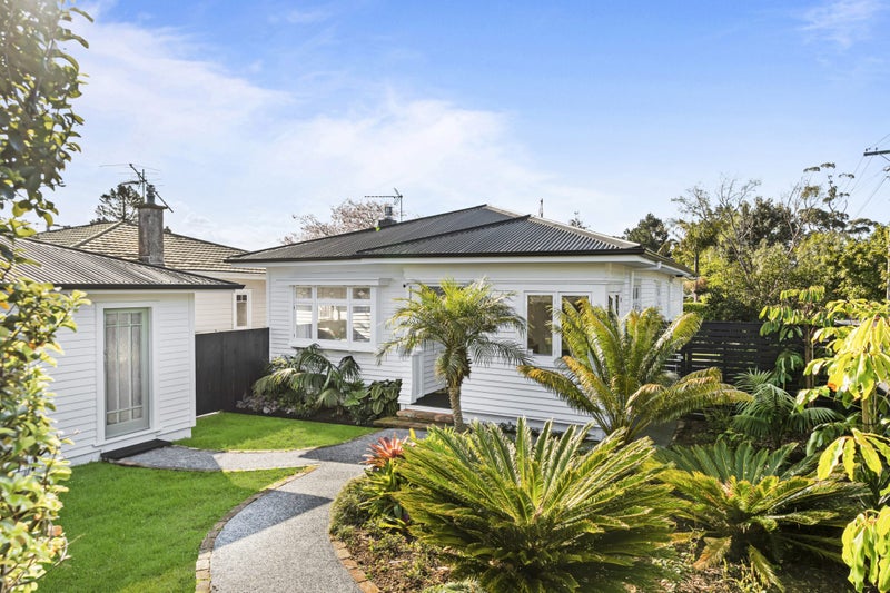36 Parkdale Road, Mount Albert, Auckland - Carousel 1