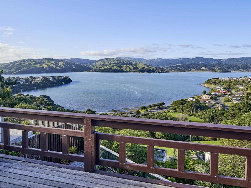 105 Kahu Road, Paremata, Porirua - Carousel 1