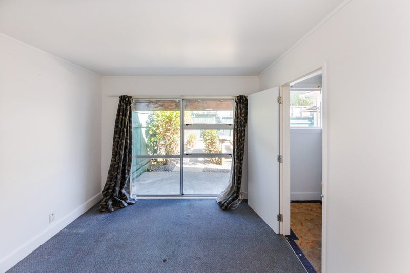 22 Worcester Street, West End, Palmerston North - Carousel 17