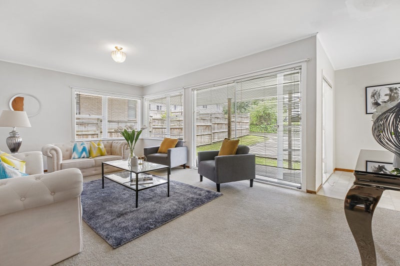 15A Peter Mulgrew Street, New Windsor, Auckland - Carousel 1