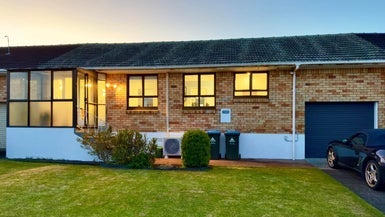 9/17 Kings Road, Panmure, Auckland - Carousel 1