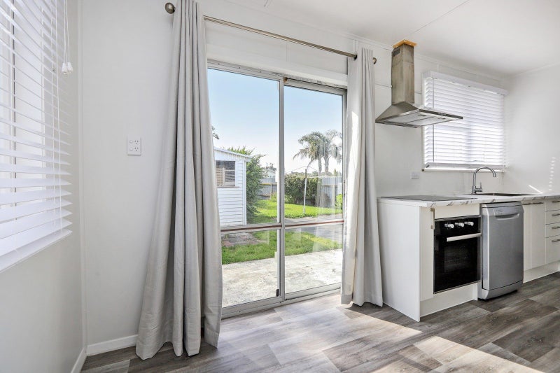 14 Cottrell Crescent, Onekawa, Napier - Carousel 2