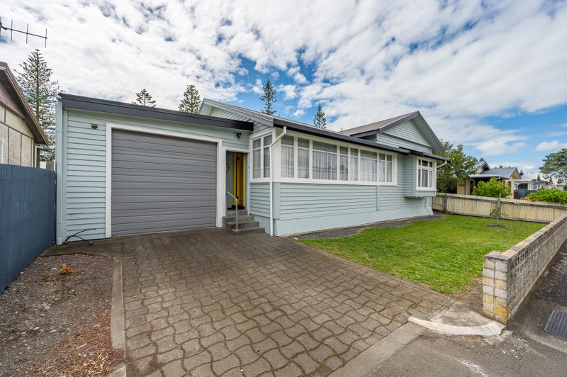 24 Te Awa Avenue, Te Awa, Napier - Carousel 2