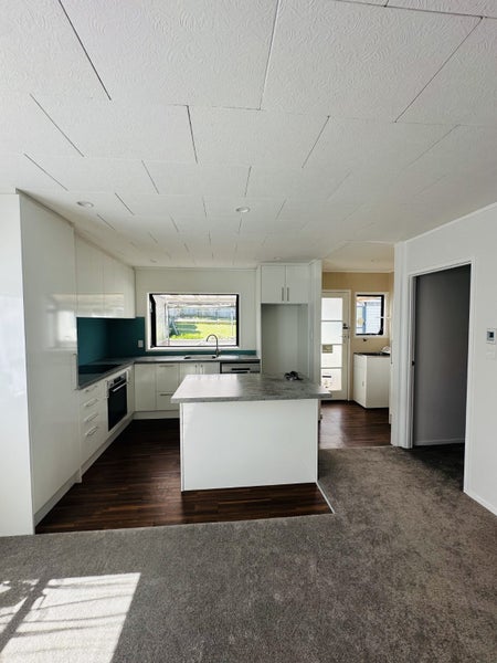 50 Athena Drive, Totara Vale, Auckland - Carousel 22