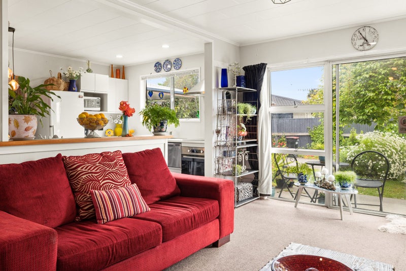 2/89 Meeanee RD, Taradale, Napier - Carousel 2