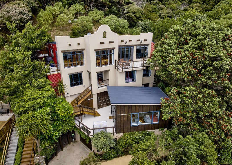 82 Paremata Road, Paremata, Porirua - Carousel 2