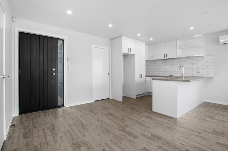 2/16 Betley Crescent, Fairview Downs, Hamilton - Carousel 2