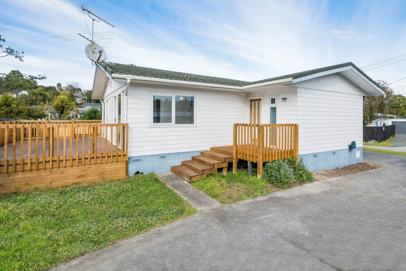 1/62 Glenvar Road, Torbay, Auckland - Carousel 2