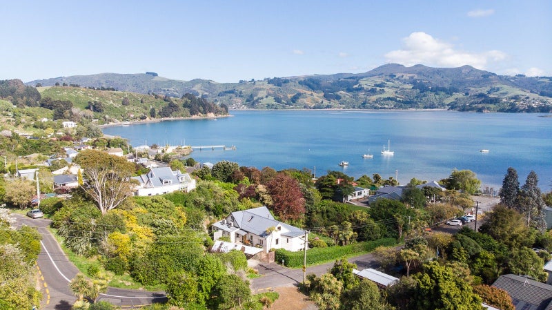 2 Roebuck Rise, Broad Bay, Dunedin - Carousel 50