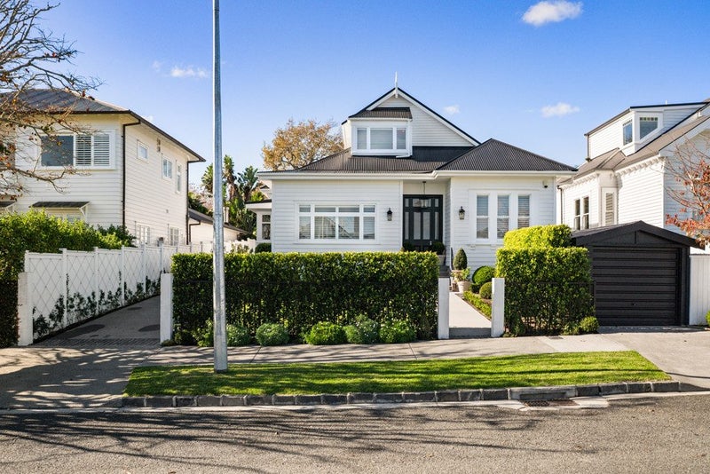 9 Galatea Terrace, Herne Bay, Auckland - Carousel 12