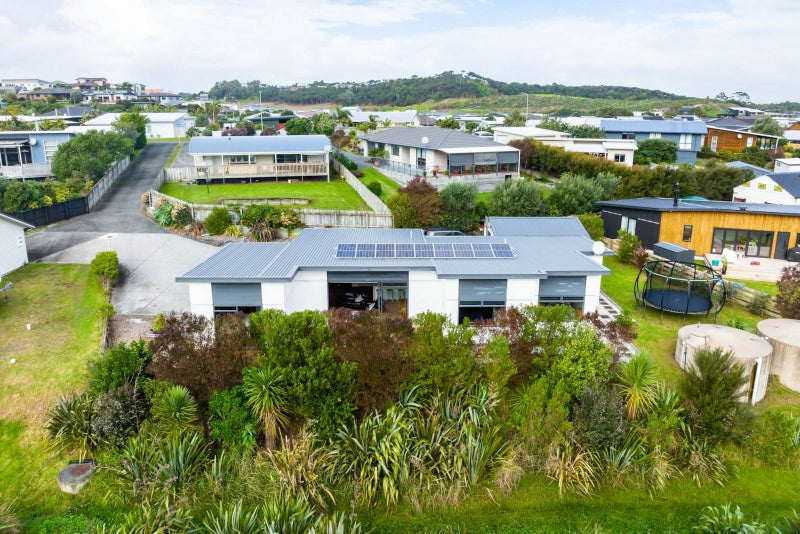 17 Spinifex Road, Mangawhai Heads, Mangawhai - Carousel 2