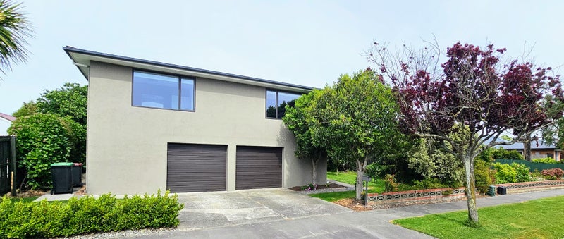 17 Warren Crescent, Hillmorton, Christchurch - Carousel 1