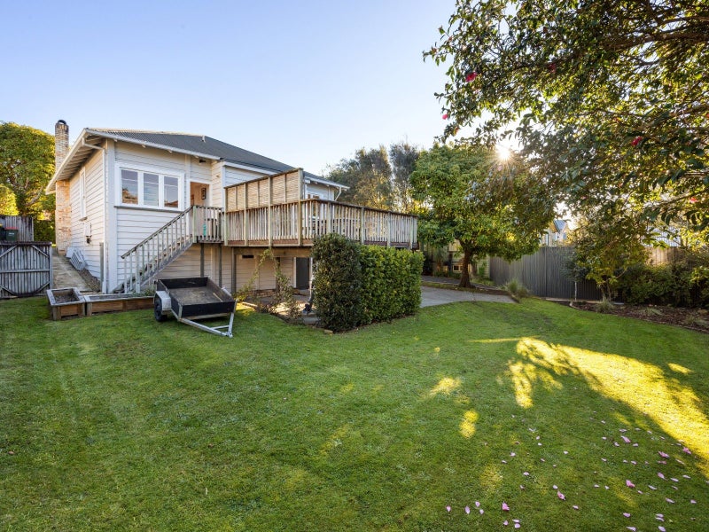 214 River Road, Claudelands, Hamilton - Carousel 4