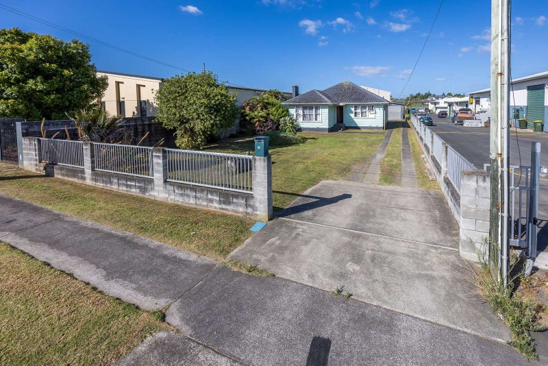 28 Tironui Road, Takanini, Auckland - Carousel 2