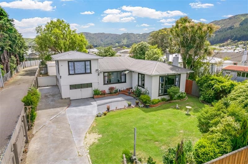 9 Norfolk Street, Wainuiomata, Lower Hutt - Carousel 23