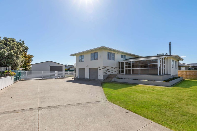 56 Somerset Road, Springvale, Whanganui - Carousel 1