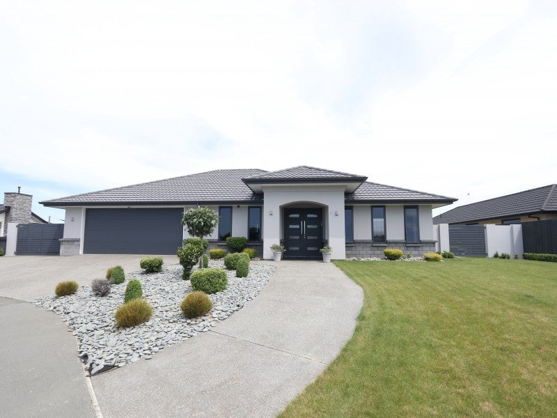 5 Trent Place, Huntingdon, Ashburton - Carousel 1