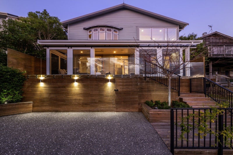 56 Overtoun Terrace, Hataitai, Wellington - Carousel 1