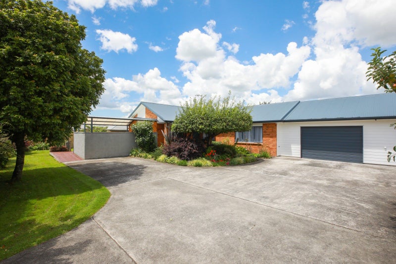 5 Pounamu Place, Fairview Downs, Hamilton - Carousel 2