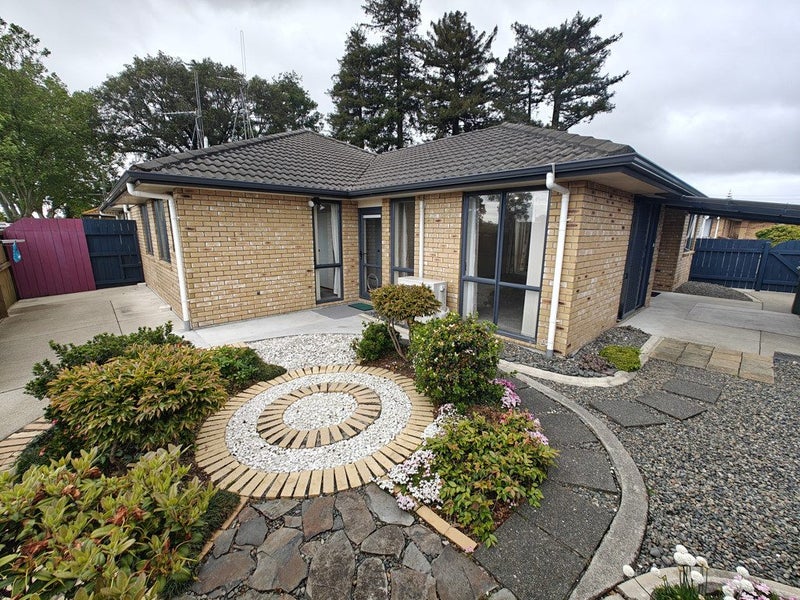 16 Archer Court, Hamilton East, Hamilton - Carousel 1