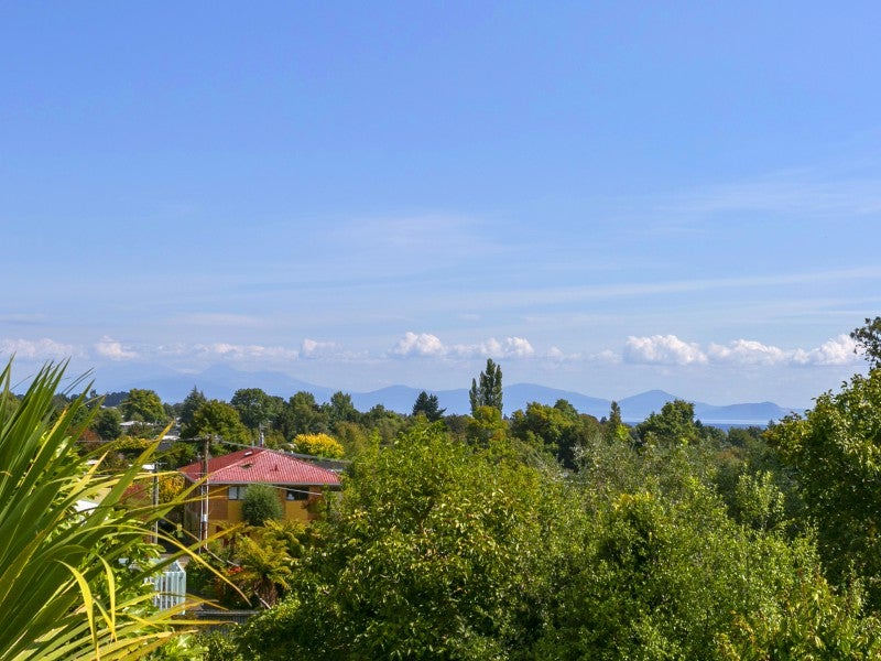 2 Korimako Road, Waipahihi, Taupo - Carousel 22