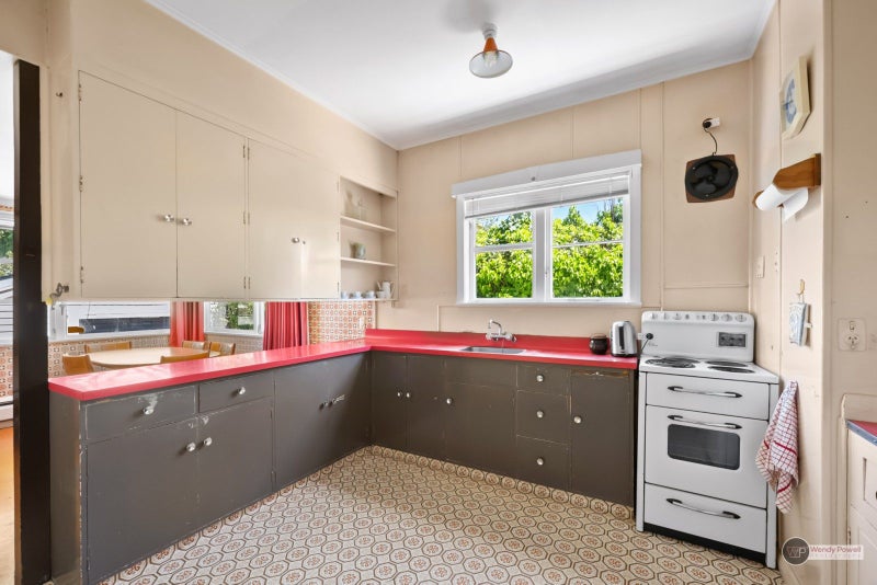 50 Lincoln Avenue, Epuni, Lower Hutt - Carousel 2