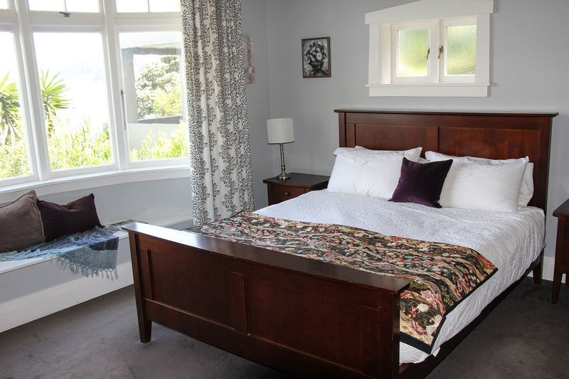 90A Awa Road, Seatoun, Wellington - Carousel 50