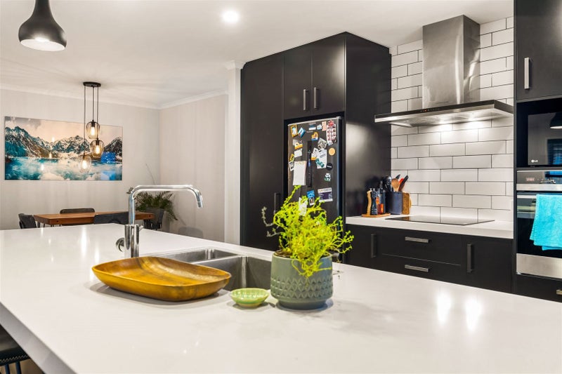 10 Jeroboam Loop, Kumeū - Carousel 2