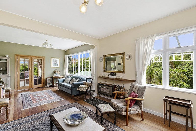 20A Lochiel Road, Khandallah, Wellington - Carousel 2