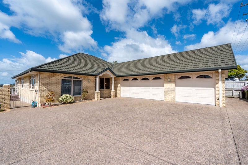 82 Rototuna Road, Rototuna, Hamilton - Carousel 37