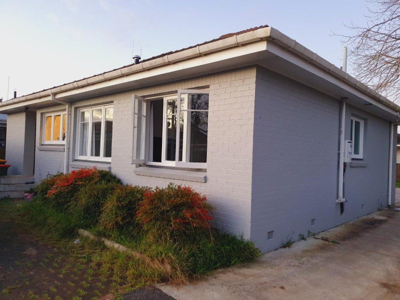 85 Fox Street, Hamilton East, Hamilton - Carousel 1