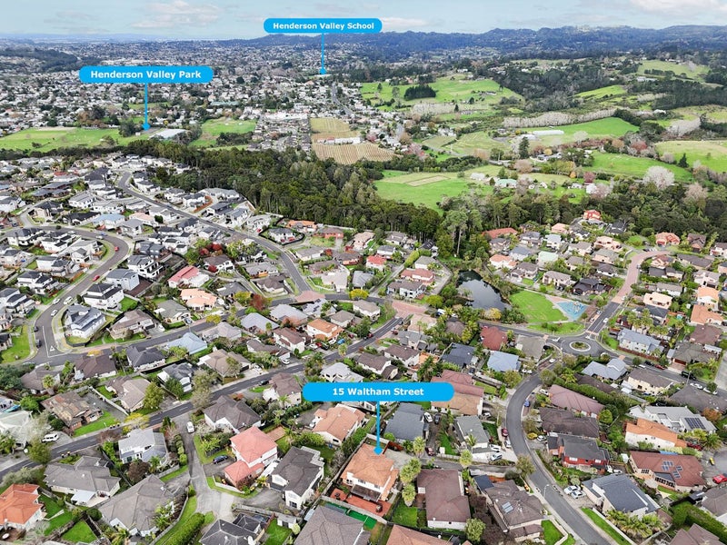 15 Waltham Street, Henderson, Auckland - Carousel 43