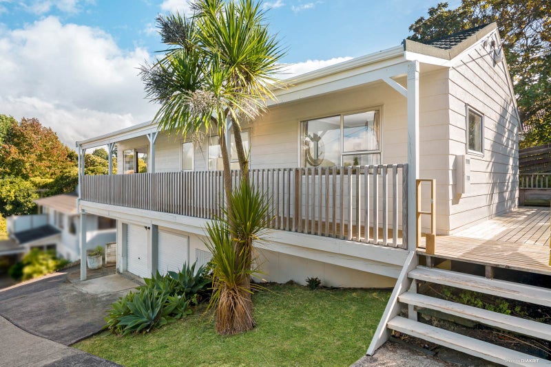 1/124 Deep Creek Road, Torbay, Auckland - Carousel 1