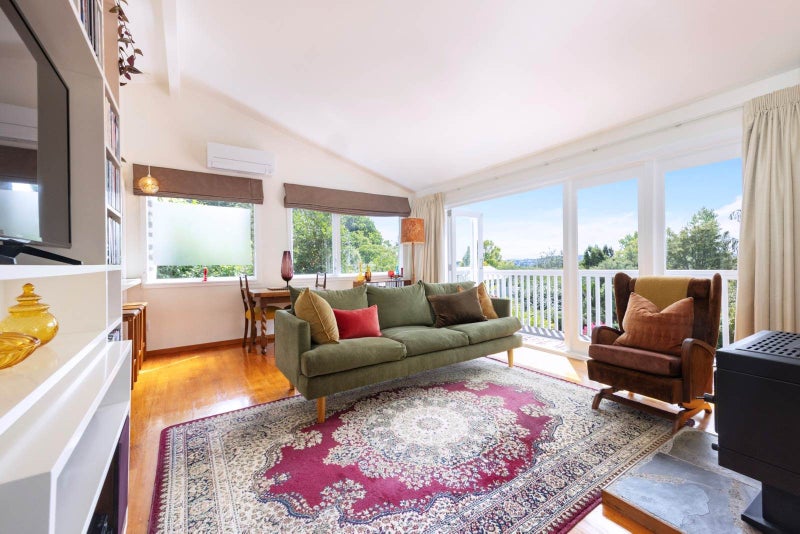 50 Pleasant Road, Glen Eden, Auckland - Carousel 2