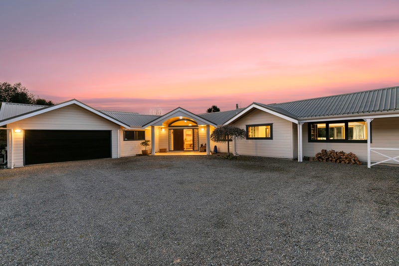 31B Kakariki Way, Whitemans Valley, Upper Hutt - Carousel 2