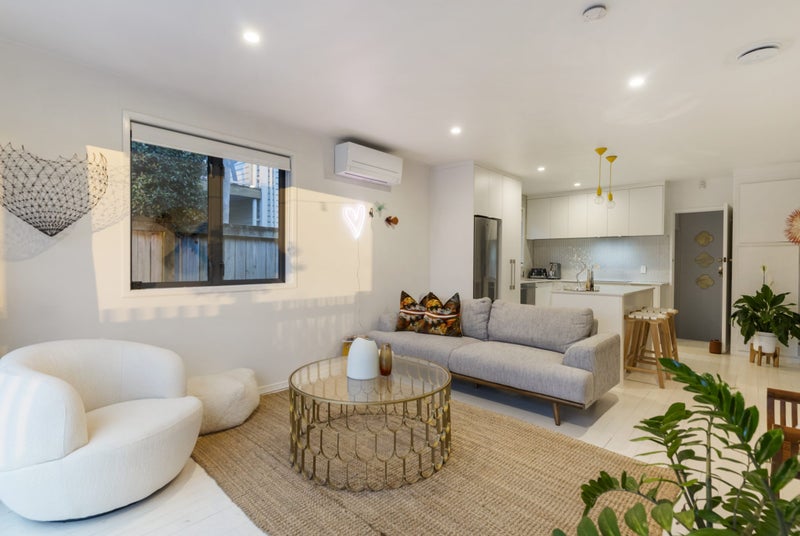 2/50 SYLVAN AVE, Northcote, Auckland  - Carousel 2