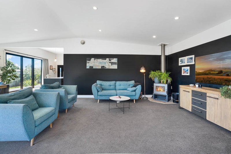 12 Broadsea Avenue, Ruby Bay, Mapua - Carousel 2