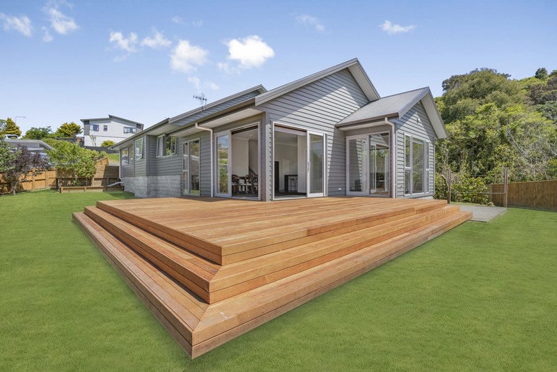 13 Lindis Lane, Kelson, Lower Hutt - Carousel 1