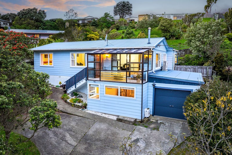 21 Inlet View, Titahi Bay, Porirua - Carousel 2